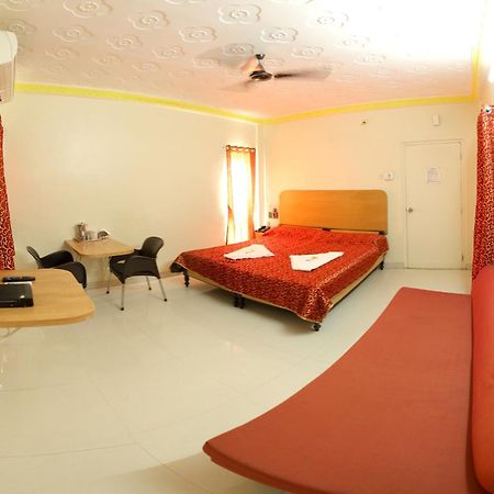 Hotel Panchavati Aurangabad  Buitenkant foto